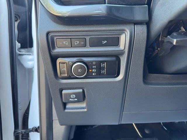 Used 2023 Oxford White Ford XLT image 23