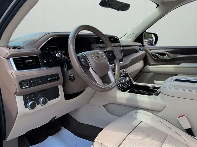 Used 2021 Black GMC Denali image 14