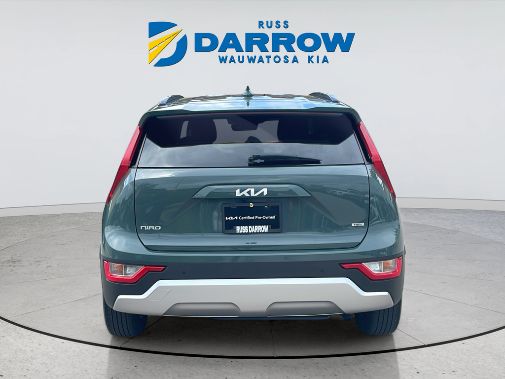 Used 2023 Green Kia EX image 4