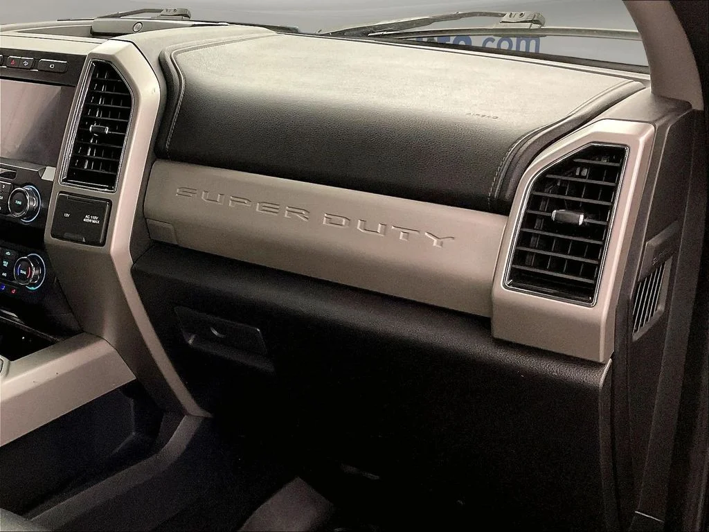 Used 2019 Black Ford Lariat image 21