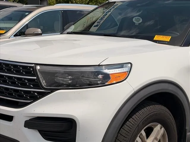 Used 2020 White Ford XLT image 4