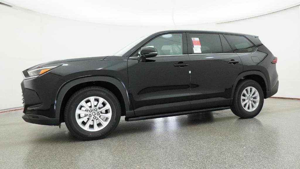New 2026 Midnight Black Metallic Toyota XLE image 18