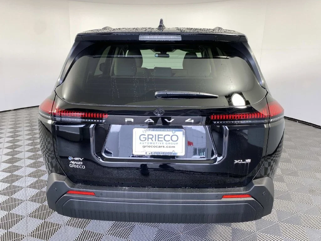 Used 2026 Midnight Black Metallic Toyota XLE Premium image 7