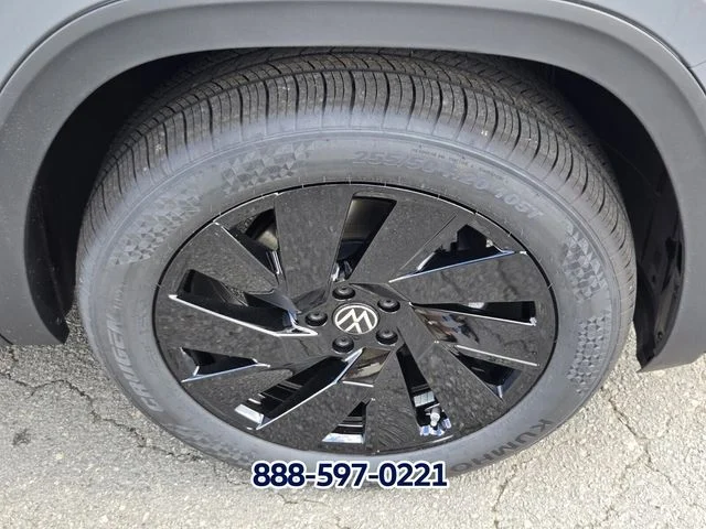 New 2026 Pure Gray Volkswagen 2.0T SE W/TECHNOLOGY image 14