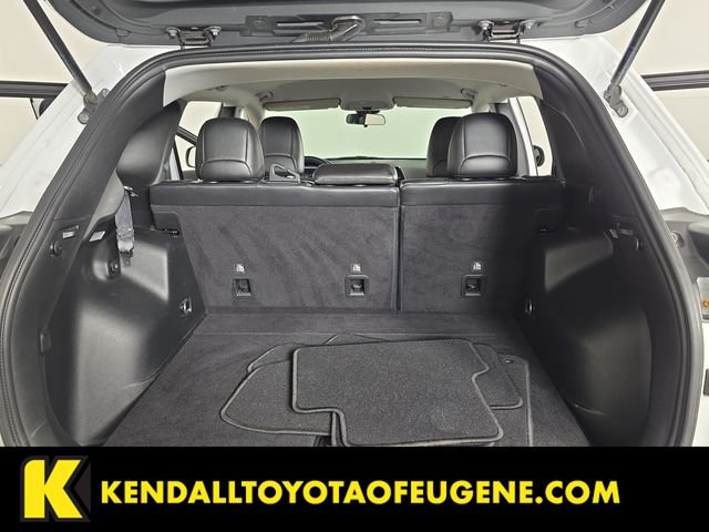 Used 2019 White Jeep Latitude Plus image 28