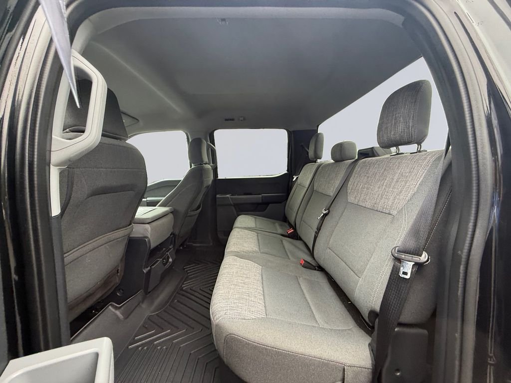 Used 2023 Black Ford XLT image 18