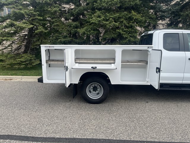 New 2025 Oxford White Ford XL image 35