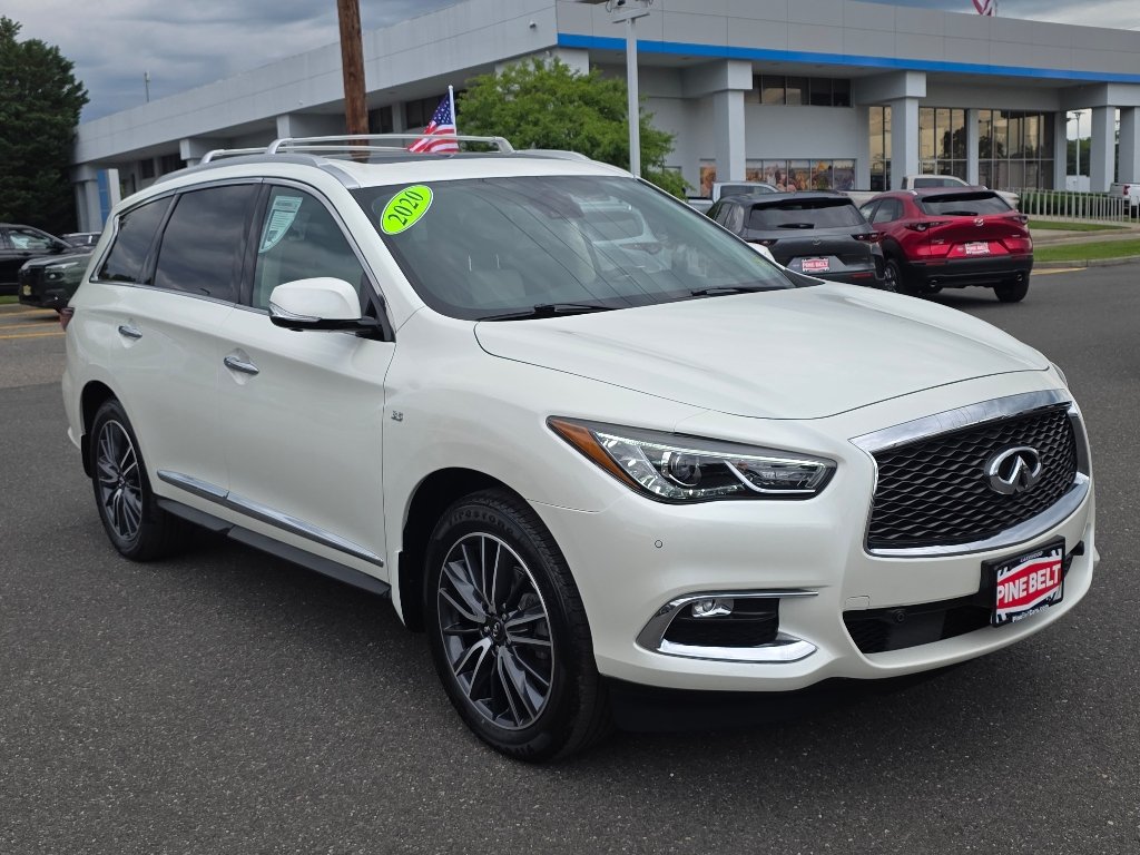 Used 2020 Majestic White INFINITI Signature Edition image 9