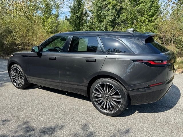 Certified Used 2023 Carpathian Gray Premium Metallic Land Rover R-Dynamic S MHEV image 7