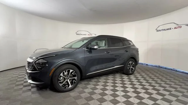 Used 2025 Gray Kia EX image 4