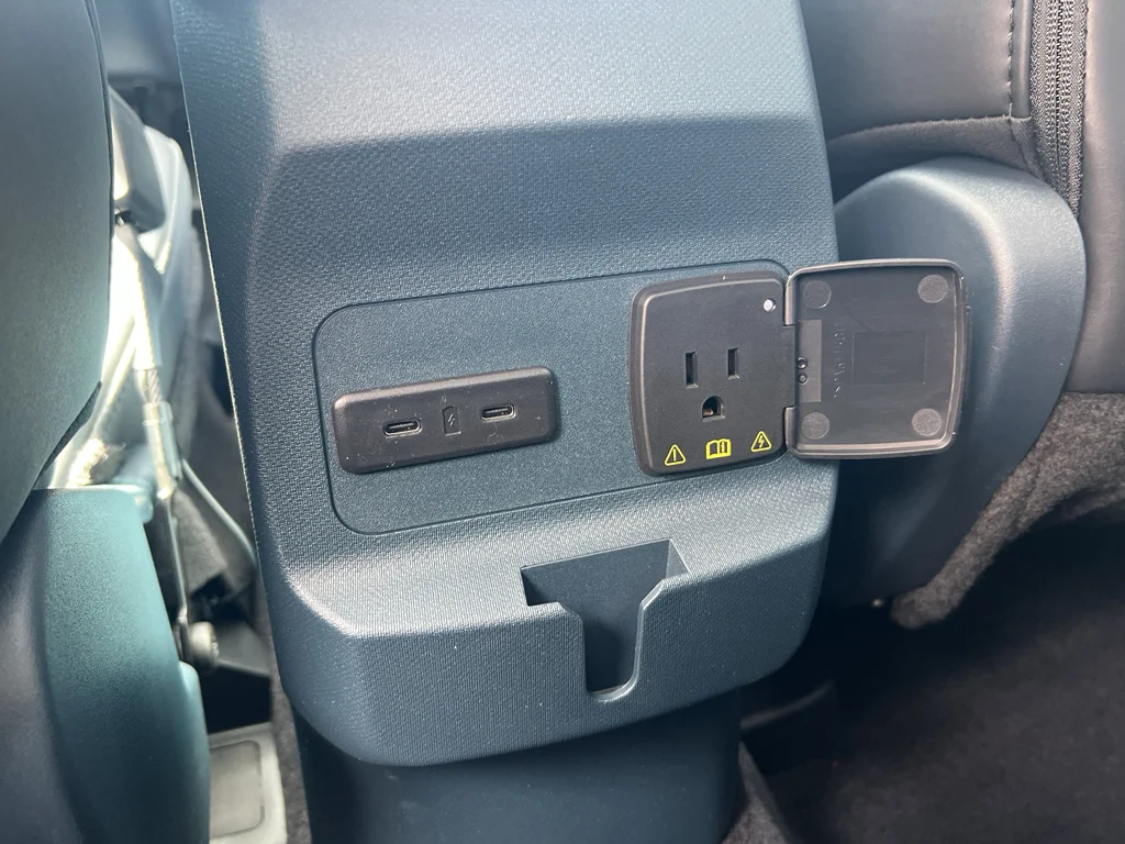 New 2026 Carbonized Gray Metallic Ford Lariat® image 25