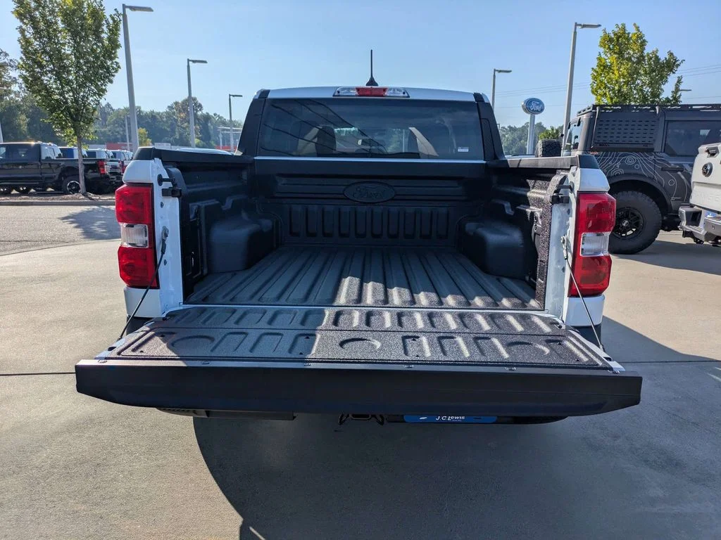 New 2026 Oxford White Ford XL image 6