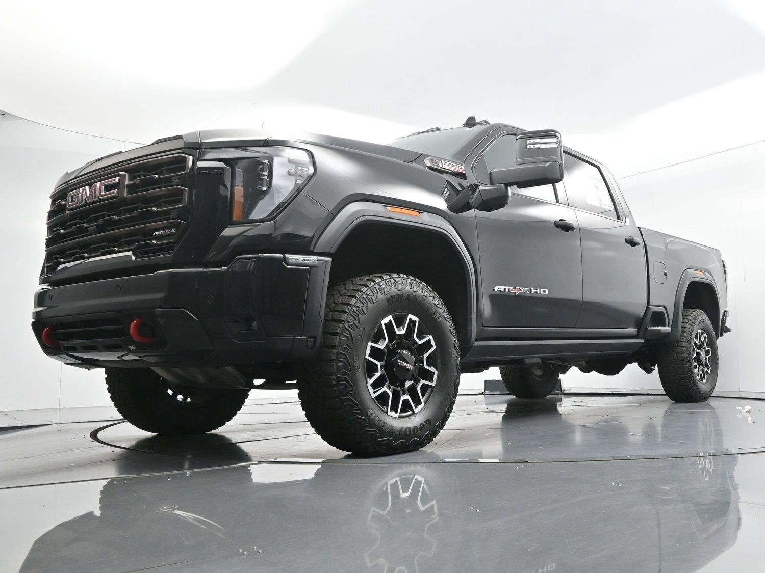 Used 2026 Onyx Black GMC AT4X image 48
