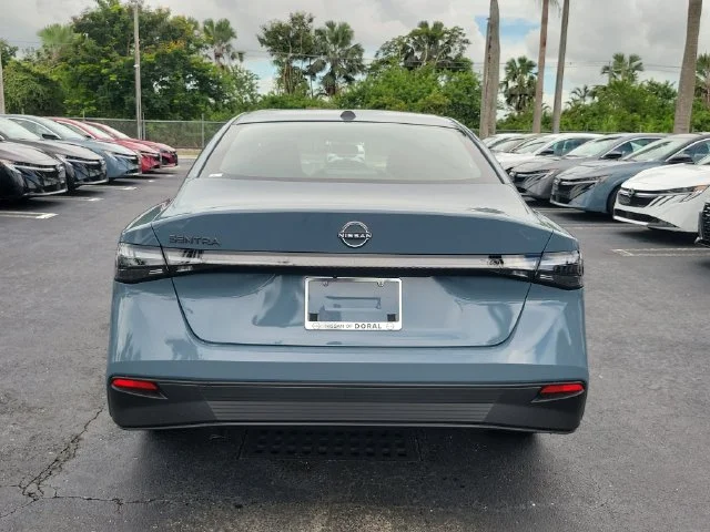 New 2027 Atlantic Gray Metallic Nissan SV image 5