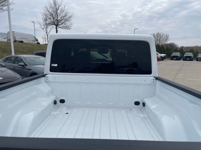 New 2026 Bright White Clearcoat Jeep Mojave image 12