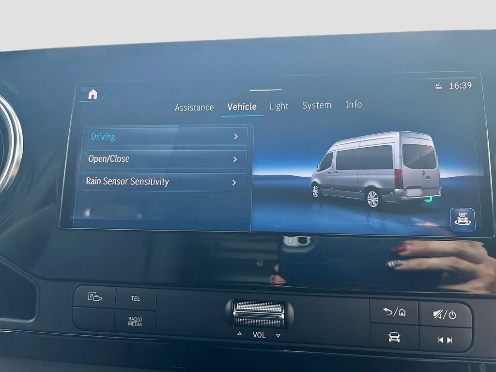 New 2026  Mercedes-Benz Cargo 144 WB image 28