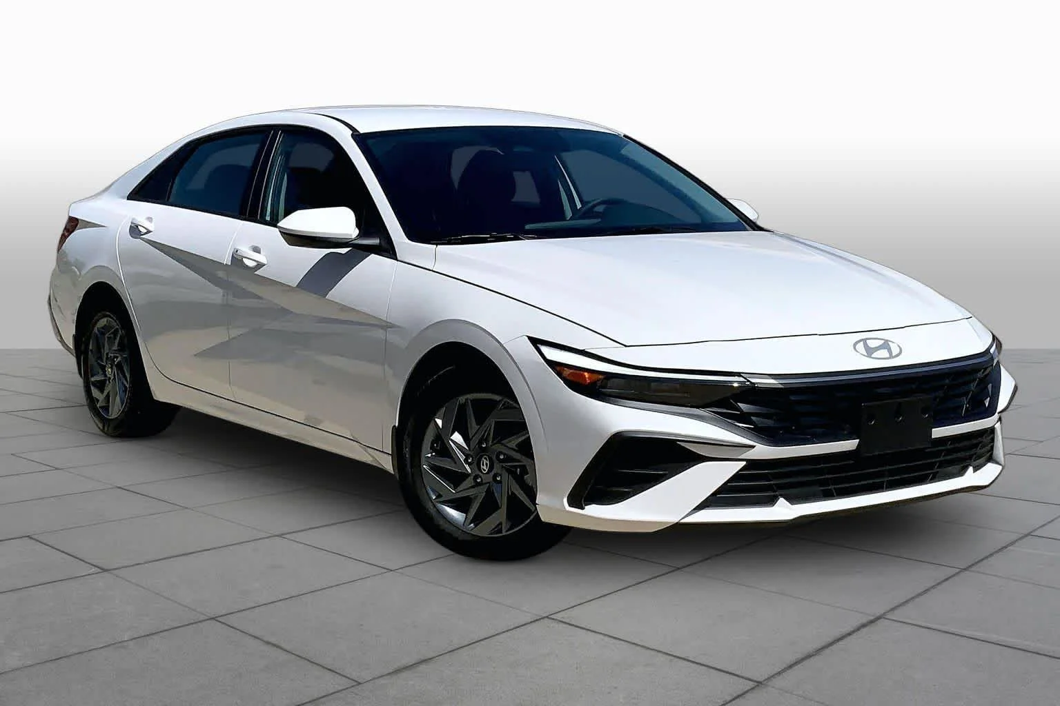 Pre-Owned 2024 Hyundai Elantra SEL