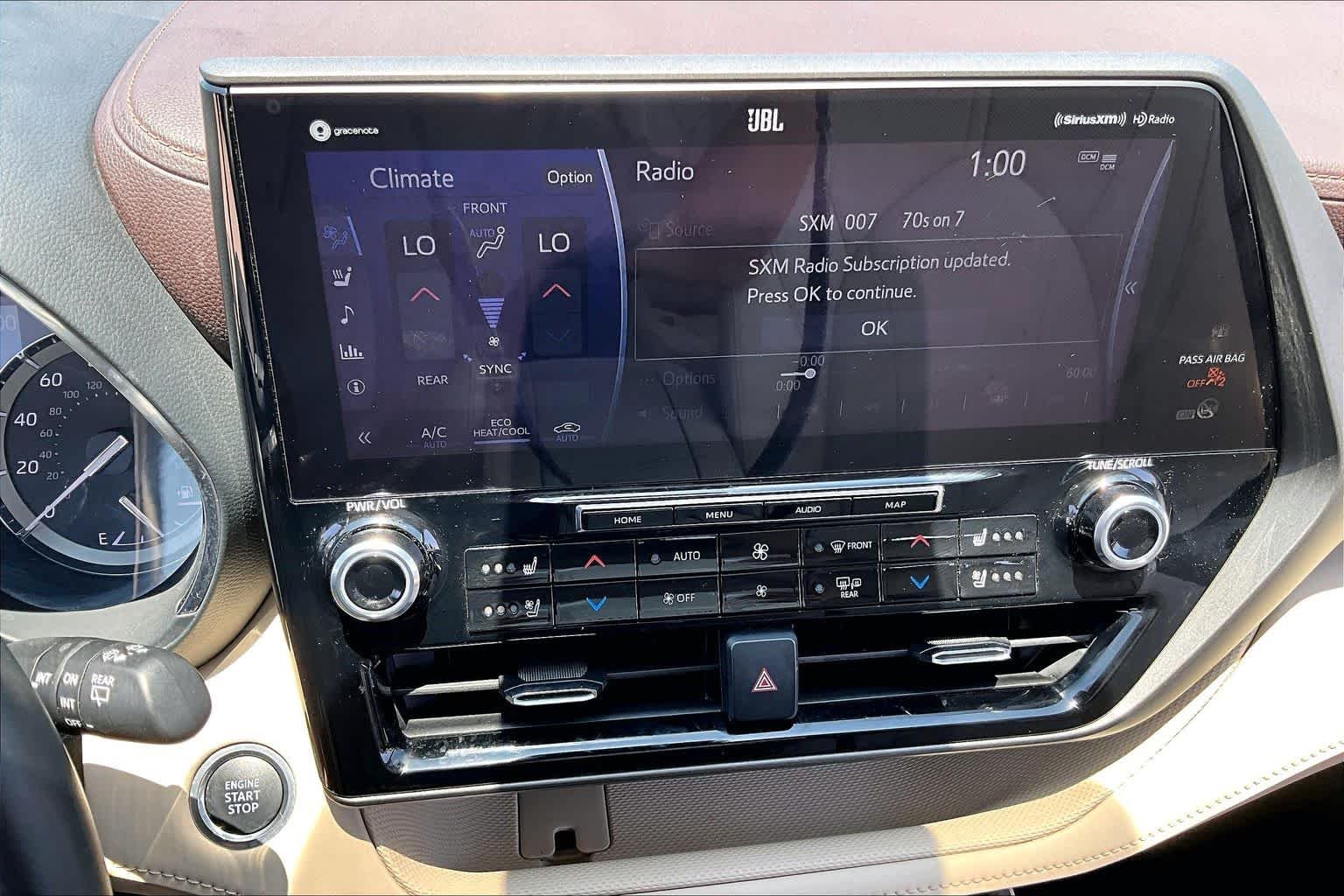 Used 2021 Blizzard Pearl Toyota Limited image 32