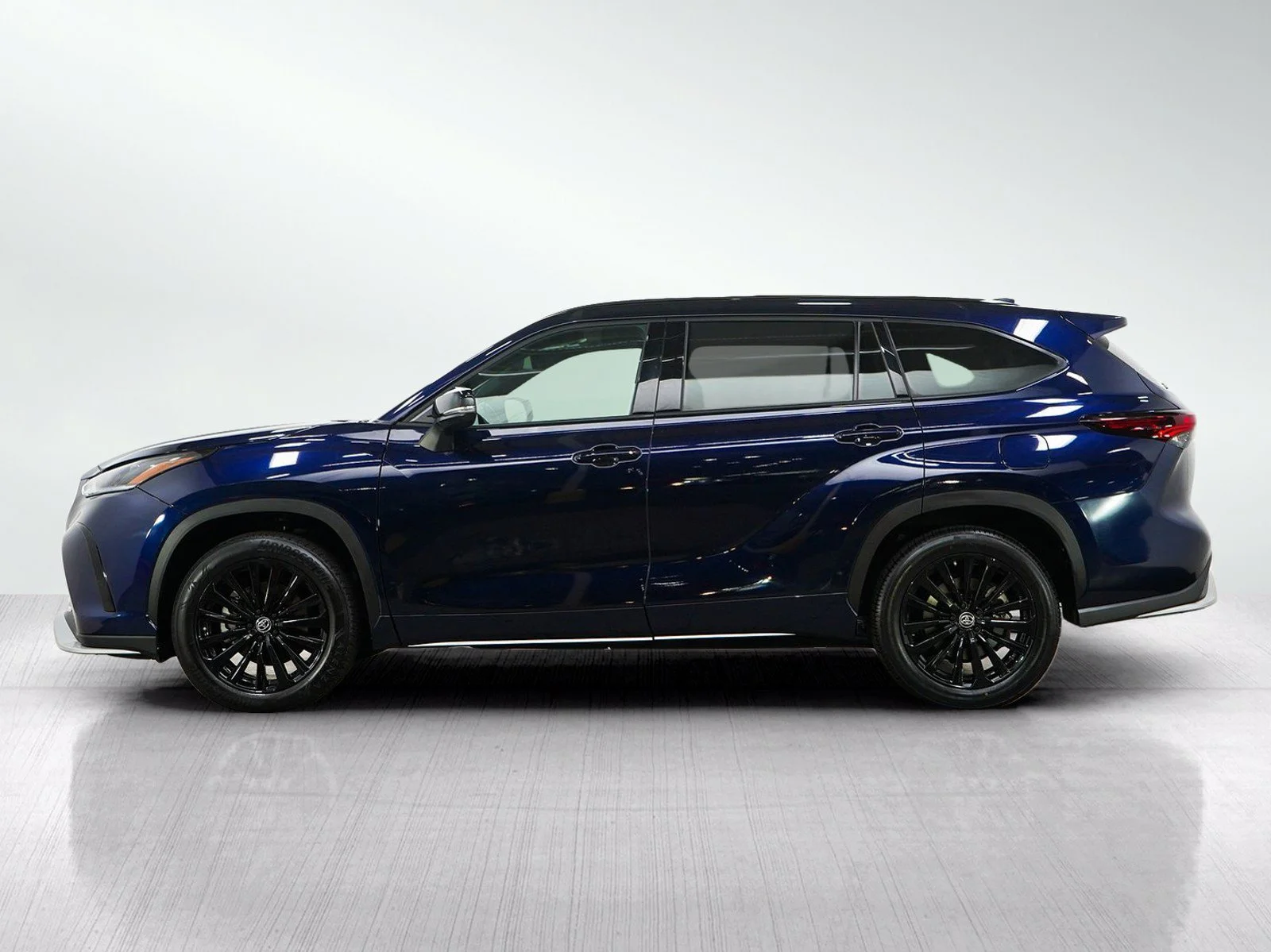 Used 2025 Blue Toyota XSE AWD (Natl) image 2