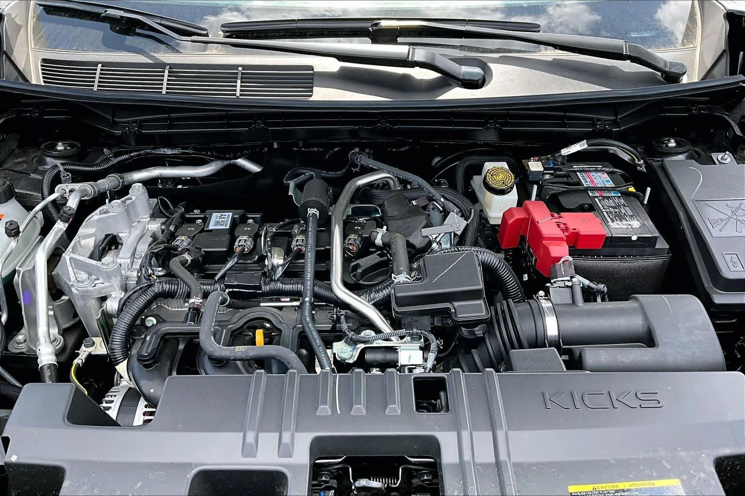 New 2026 Gun Metallic/Super Black Nissan SR image 18