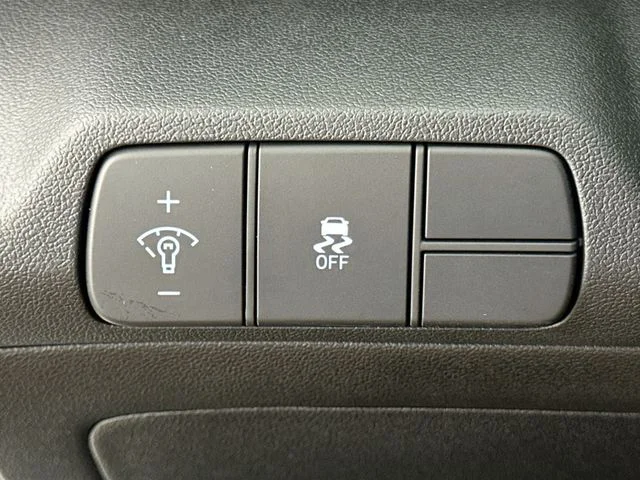 New 2026 Hyundai ELANTRA SEL Sport