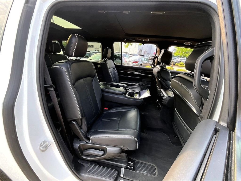 Used 2024 White Jeep Series II image 16
