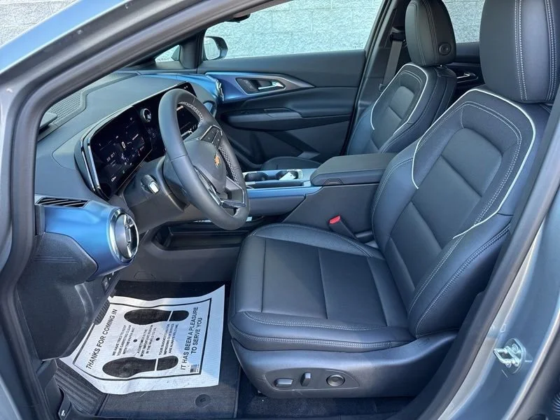 2026 Chevrolet Equinox EV 2LT - Photo 17