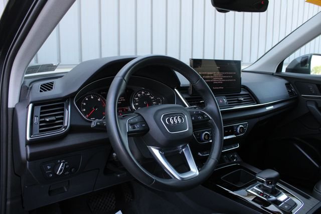 Used 2023 Daytona Gray Pearl Effect Audi 45 S line Premium image 2