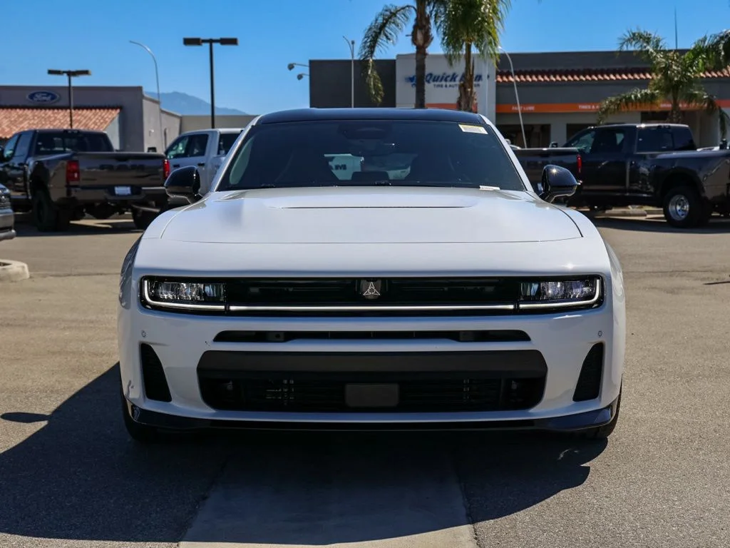 New 2026 White Knuckle Exterior Paint Dodge R/T Scat Pack 4-door AWD image 8