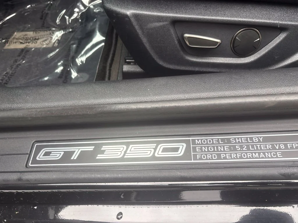 Used 2016 Black Ford Shelby GT350 image 19