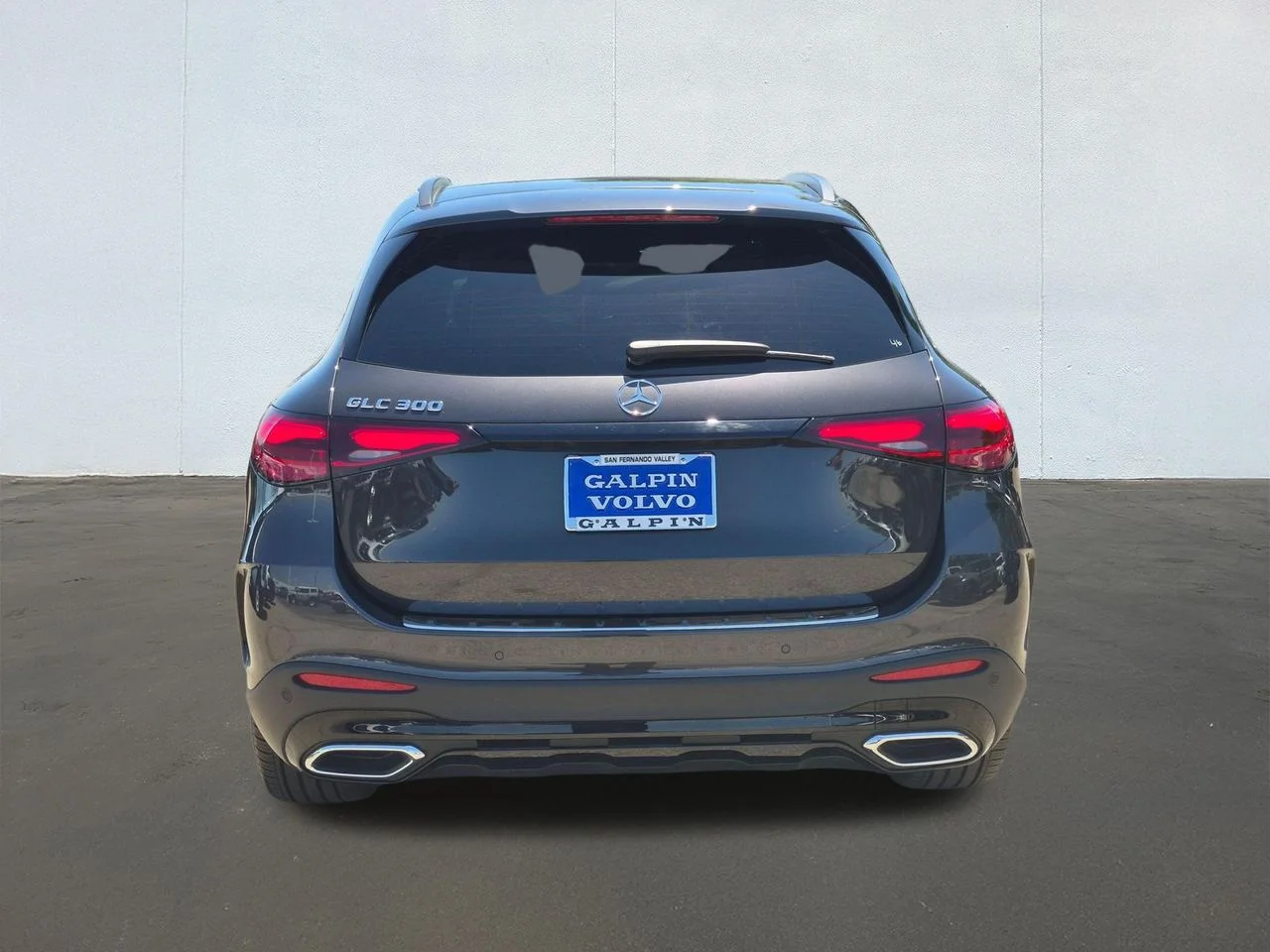 Used 2025 Graphite Grey Metallic Mercedes-Benz SUV image 6