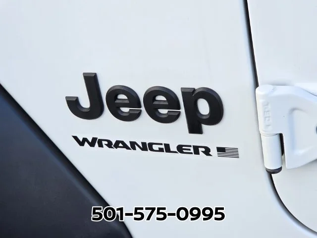 Used 2023 White Jeep Sport S image 9