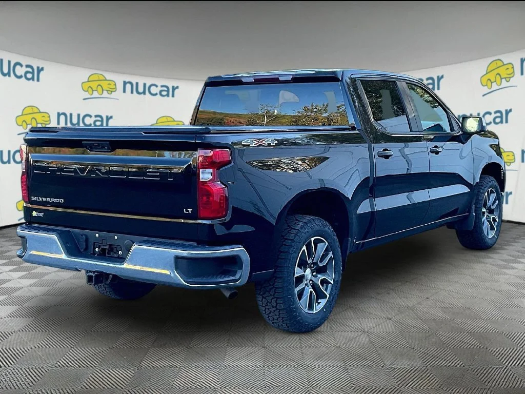 Used 2023 Black Chevrolet CrewCab 4x4 image 6