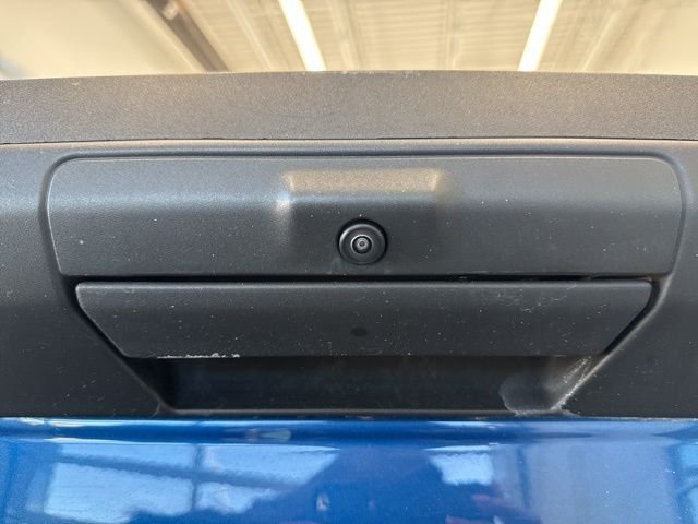 Used 2025 Blue Metallic Ford XLT image 7