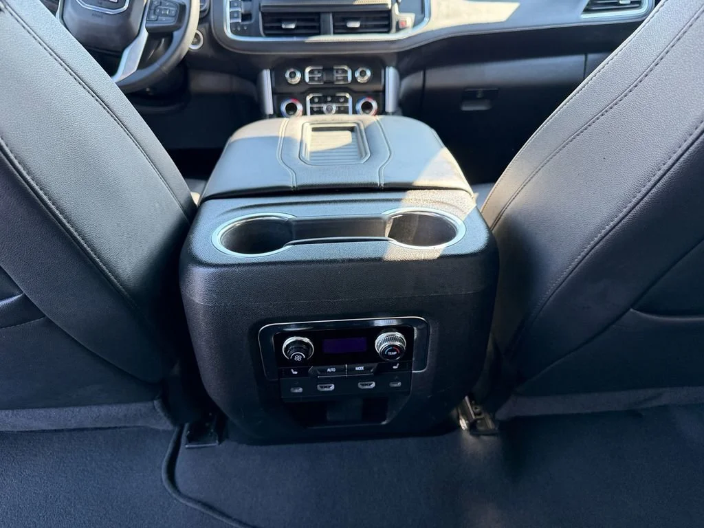 Used 2024 Midnight Blue Metallic GMC SLT image 25