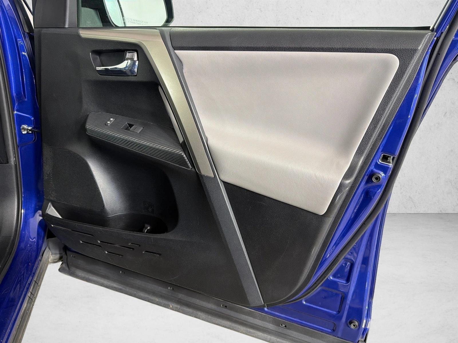 Used 2015 Blue Crush Metallic Toyota Limited image 16