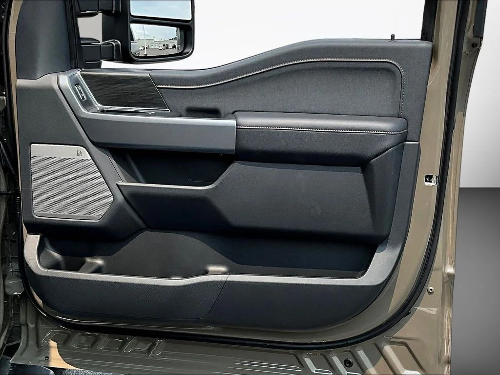 New 2026 Marsh Gray Ford Lariat® image 32