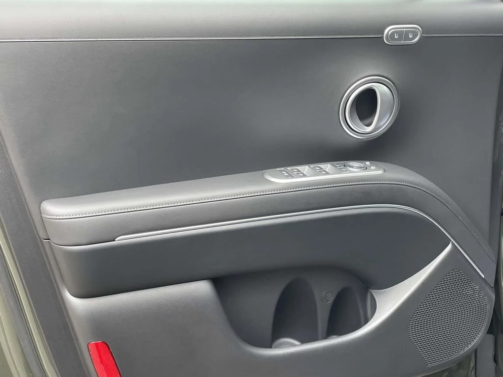 New 2026 Silver Hyundai SEL Premium image 14