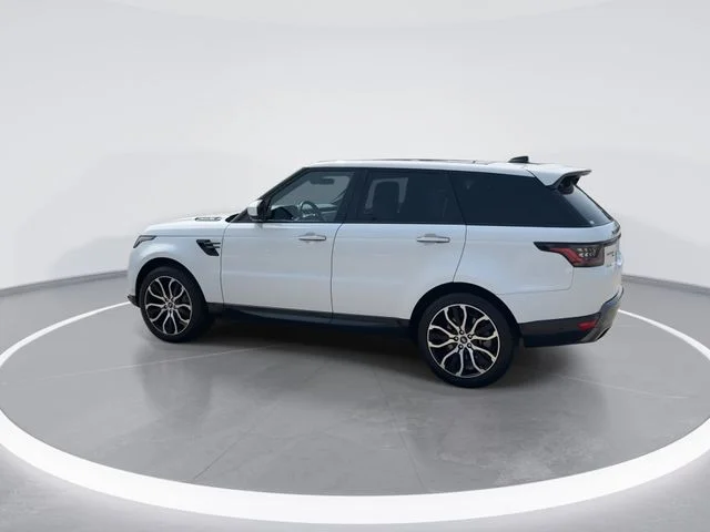 Used 2022 White Land Rover HSE Silver Edition image 4