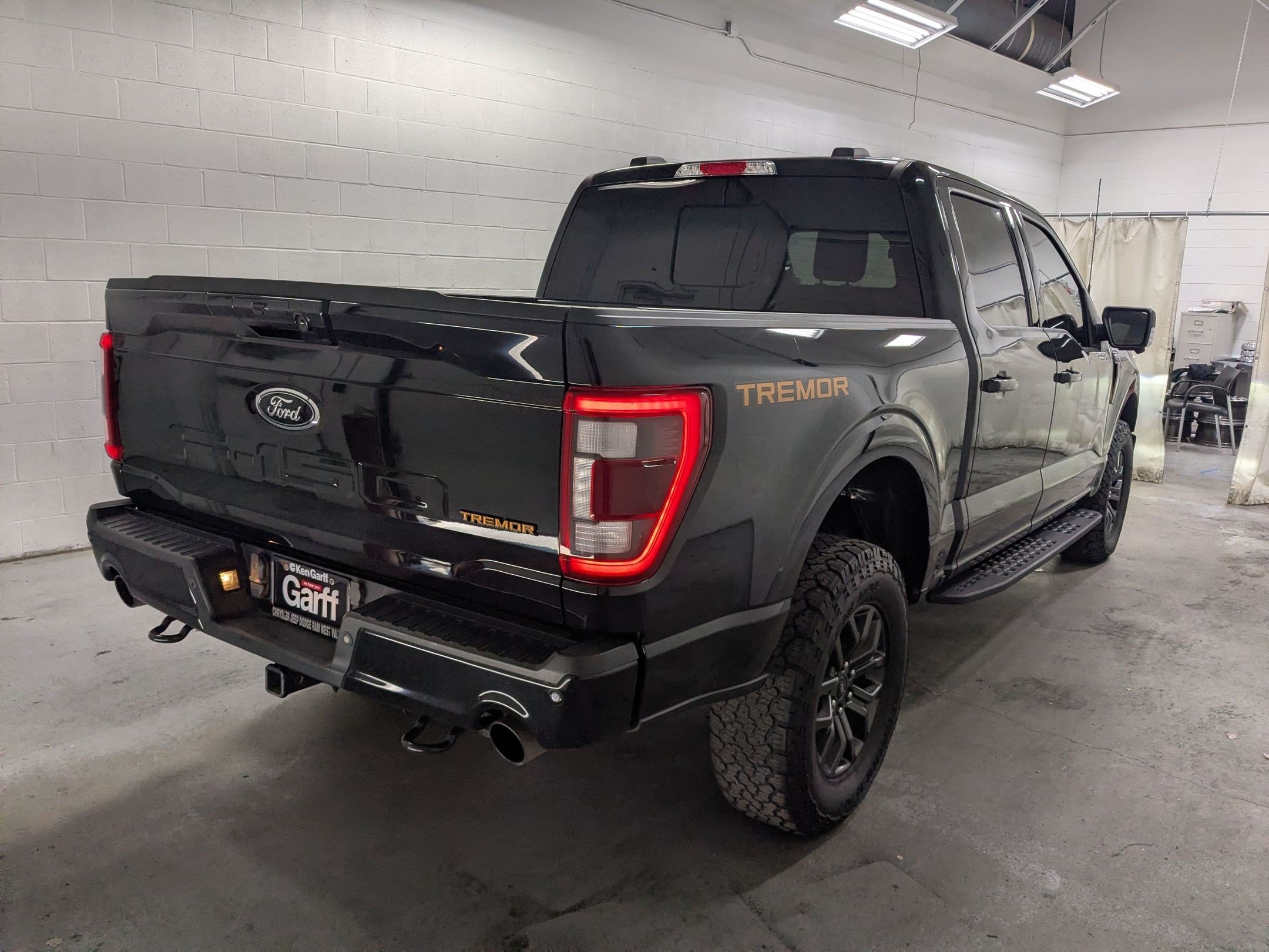 Used 2023 Black Metallic Ford Tremor image 4