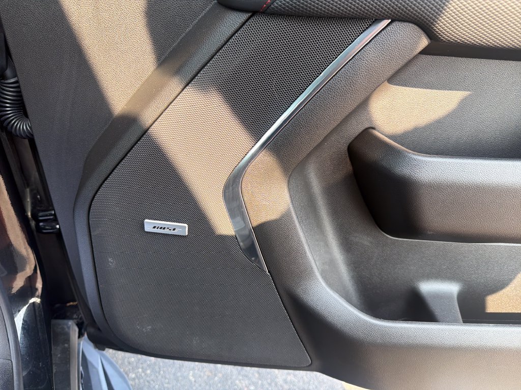 2026 Chevrolet Suburban RST - Photo 29