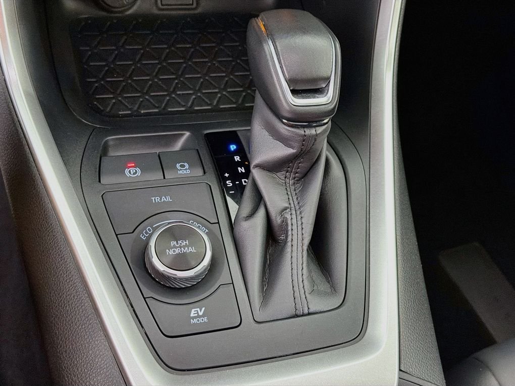 Used 2023 Gray Toyota XLE Premium image 22