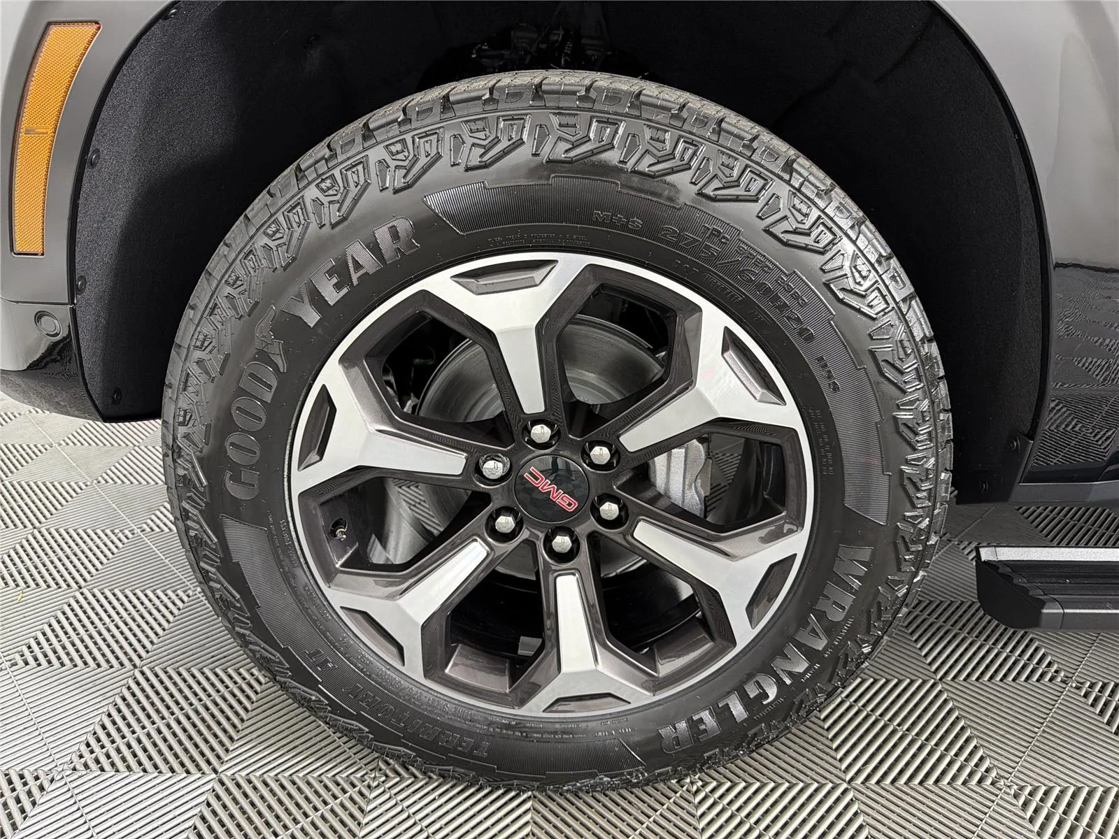 New 2026 Onyx Black GMC AT4 Ultimate image 10