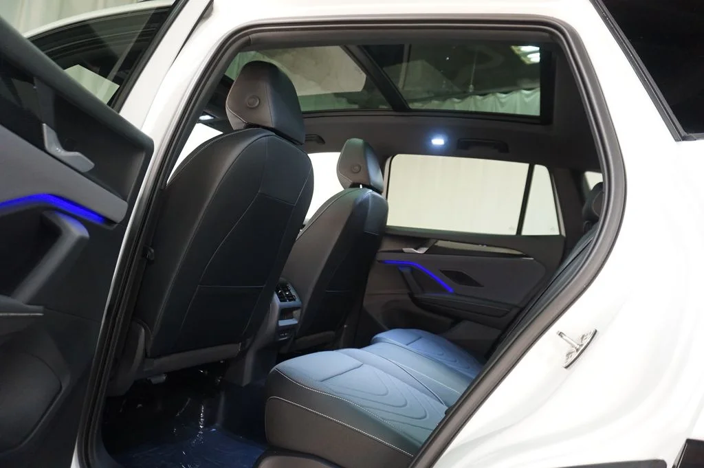 New 2026 White Volkswagen 2.0T SE R-Line Black image 27