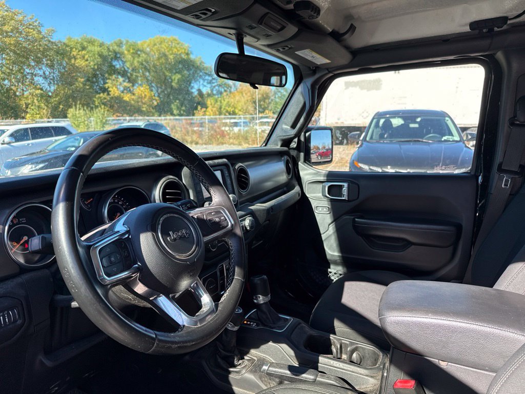 Used 2020 Black Jeep Sport image 12