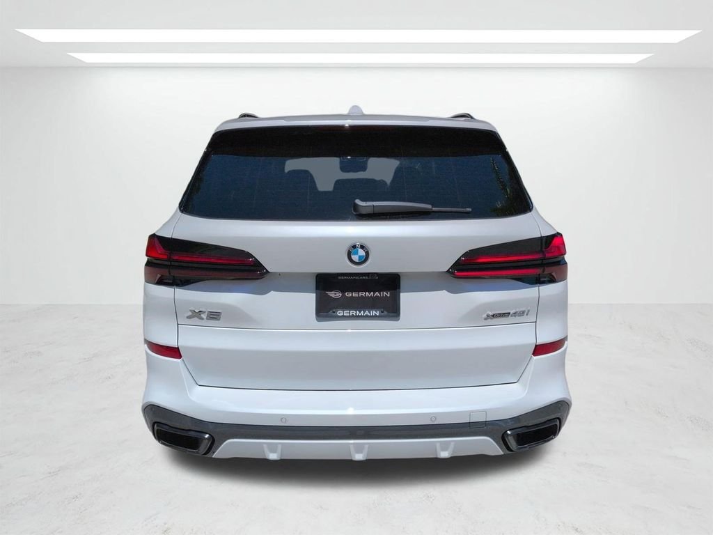 New 2026 White Metallic BMW xDrive40i image 5