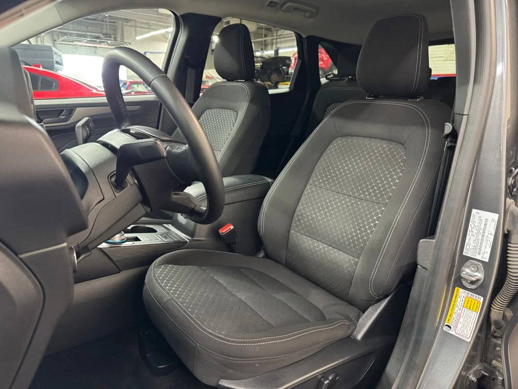 Used 2024 Gray Ford Active image 29