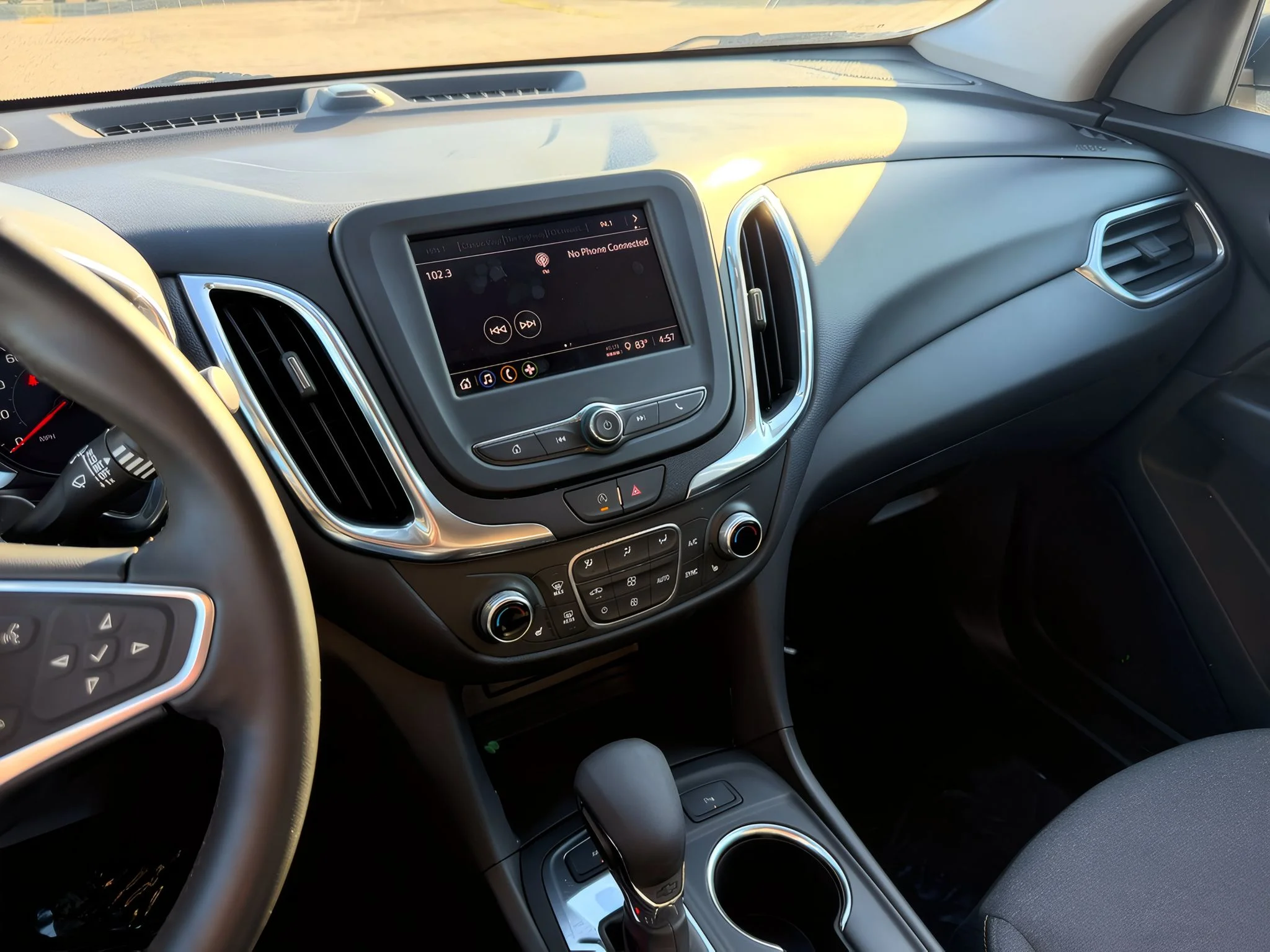 2024 Chevrolet Equinox LT - Photo 22