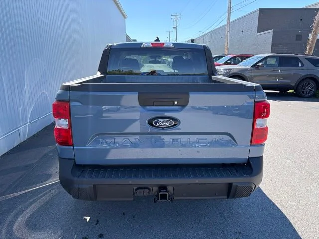 New 2025 Azure Gray Metallic Tri-Coat Ford XLT image 23