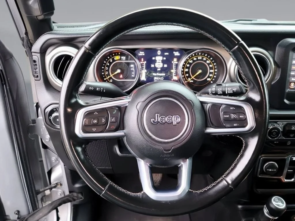 2020 Jeep Wrangler Unlimited Sahara - Photo 15